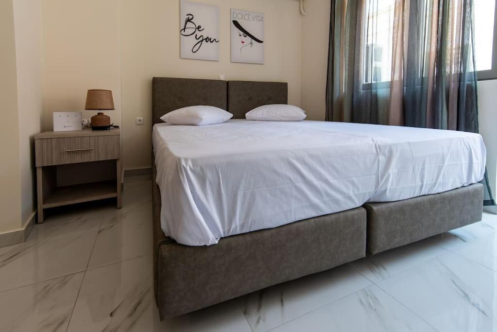 Plaka Rafaela Elegant Urban Retreat In Athens Historic Heart Apartment Exterior photo